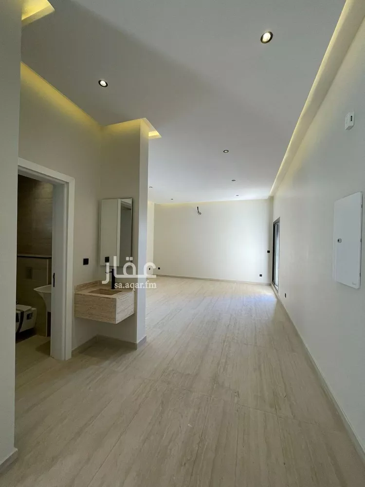 دور للبيع في شارع البنيان, حي مغرزات, مدينة الرياض, منطقة الرياض صورة 3