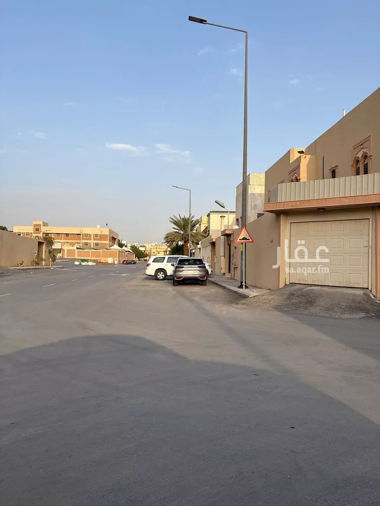 فيلا للبيع في شارع الأخيضر, حي المروج, مدينة الرياض, منطقة الرياض صورة 4