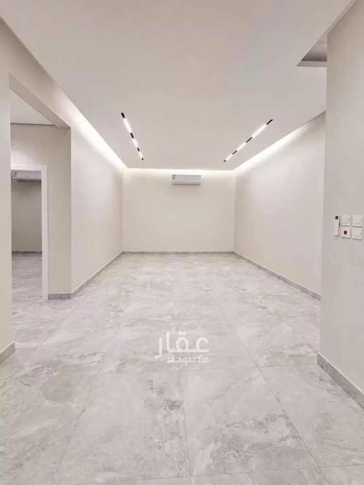 فيلا للبيع في شارع يحيى الزبيدي, حي العارض, مدينة الرياض, منطقة الرياض صورة 4