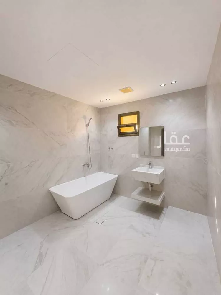 فيلا للبيع في شارع سميراء, حي المحمدية, مدينة الرياض, منطقة الرياض 9