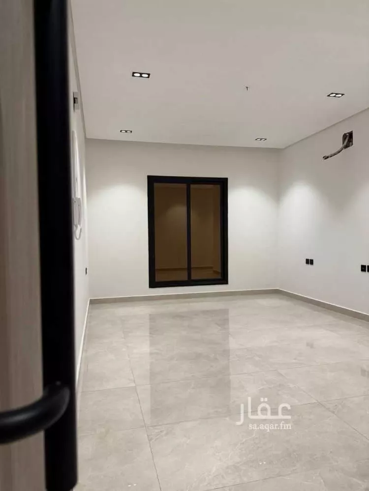 شقة للبيع في شارع عرض ١٨, حي الواحة, مدينة الدمام, المنطقة الشرقية صورة 2