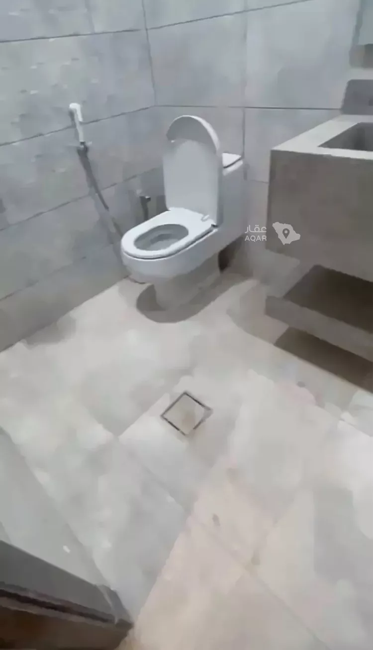Villa for Rent in Riyadh Al Janadriyah 12