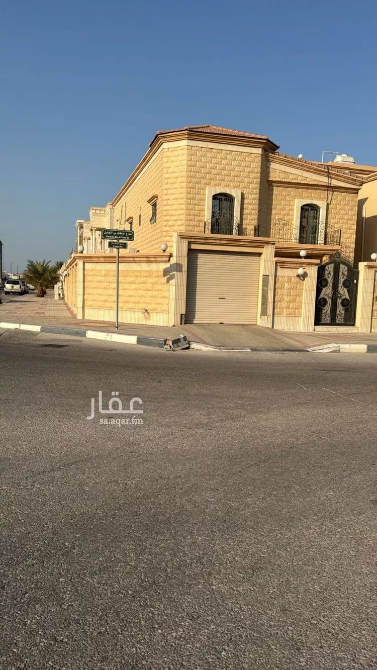 فيلا للبيع في شارع حنظلة ابن الطفيل, حي التحلية, مدينة الخبر, المنطقة الشرقية صورة 2