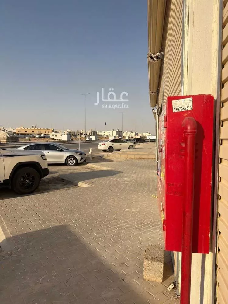 عمارة للبيع في شارع الاربعين, حي الجنادرية, مدينة الرياض, منطقة الرياض 8