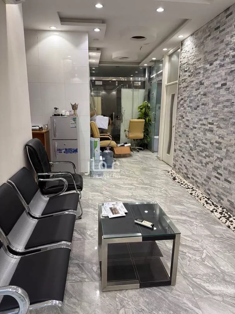 مكتب تجاري للإيجار في شارع الخزنة, حي إشبيلية, مدينة الرياض, منطقة الرياض صورة 3