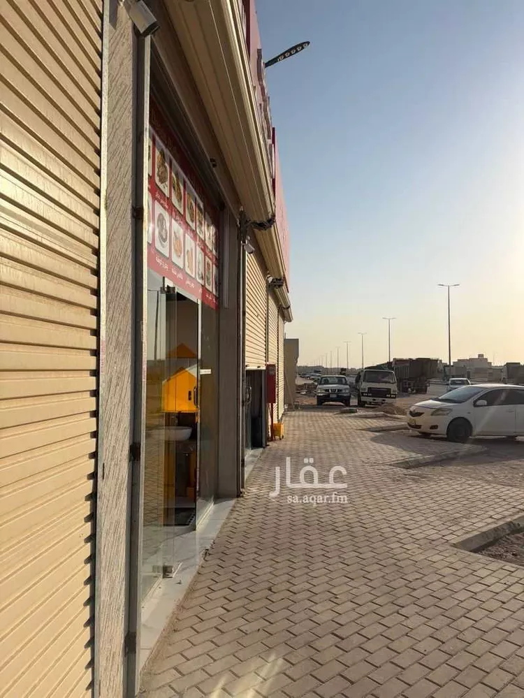 عمارة للبيع في شارع الاربعين, حي الجنادرية, مدينة الرياض, منطقة الرياض 9