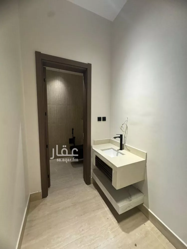 دور للبيع في شارع مافيه اسم , حي الجنادرية, مدينة الرياض, منطقة الرياض صورة 5