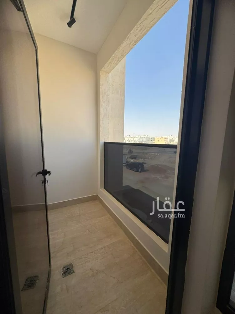 دور للبيع في شارع مافيه اسم , حي الجنادرية, مدينة الرياض, منطقة الرياض صورة 4