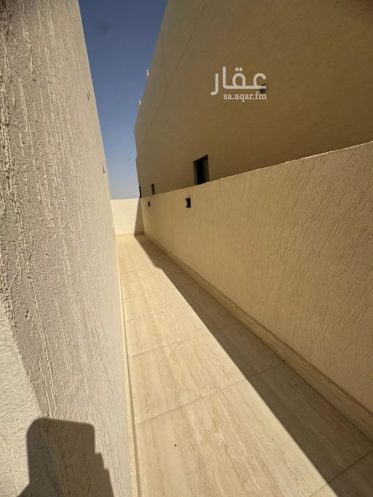 دور للبيع في شارع مافيه اسم , حي الجنادرية, مدينة الرياض, منطقة الرياض صورة 3