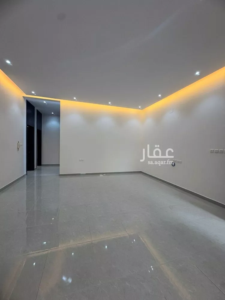 دور للبيع في شارع محمد بن قدامة, حي العارض, مدينة الرياض, منطقة الرياض صورة 2