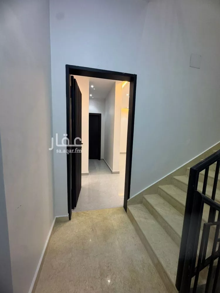 دور للبيع في شارع محمد بن قدامة, حي العارض, مدينة الرياض, منطقة الرياض صورة 4