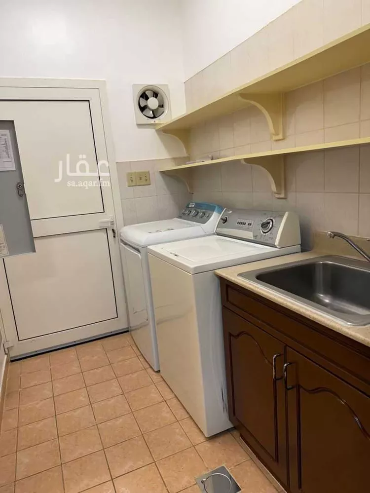 فيلا للإيجار في شارع ينبع الصناعيه 3512 ، حي المشيريف ، ينبع الصناعية ، ينبع صورة 3