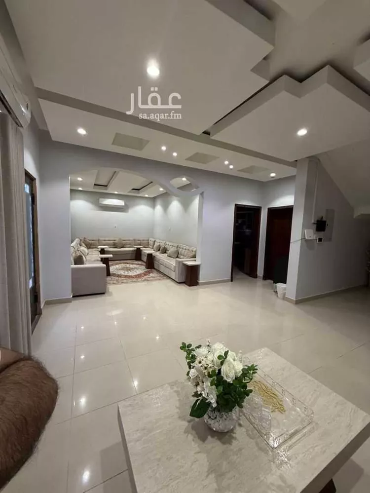 فيلا للبيع في شارع رافع بن رافع, حي طيبة, مدينة الدمام, المنطقة الشرقية 6