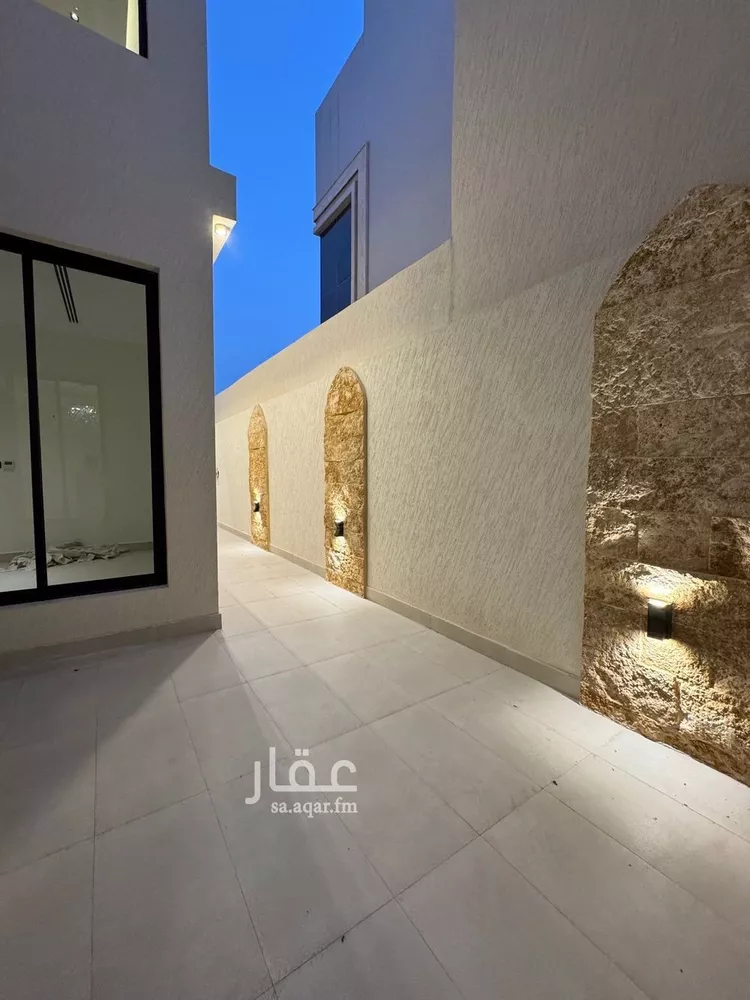 فيلا للبيع في شارع أحمد بن علي الشوائطي, حي المهدية, مدينة الرياض, منطقة الرياض صورة 5