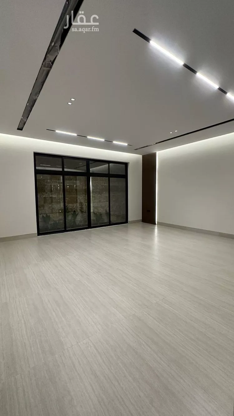 فيلا للبيع في شارع محمد بن عبدالرحمن ريس, حي المهدية, مدينة الرياض, منطقة الرياض صورة 2