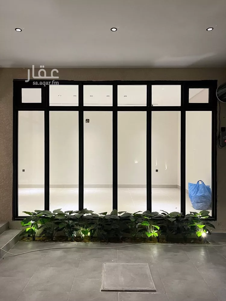 فيلا للبيع في شارع ابي الحسن, حي المهدية, مدينة الرياض, منطقة الرياض صورة 2