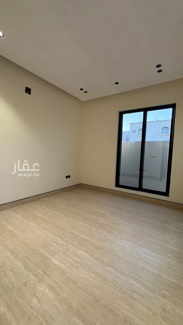 فيلا للبيع في شارع محمد بن ابي بكر القيم, حي المهدية, مدينة الرياض, منطقة الرياض 12