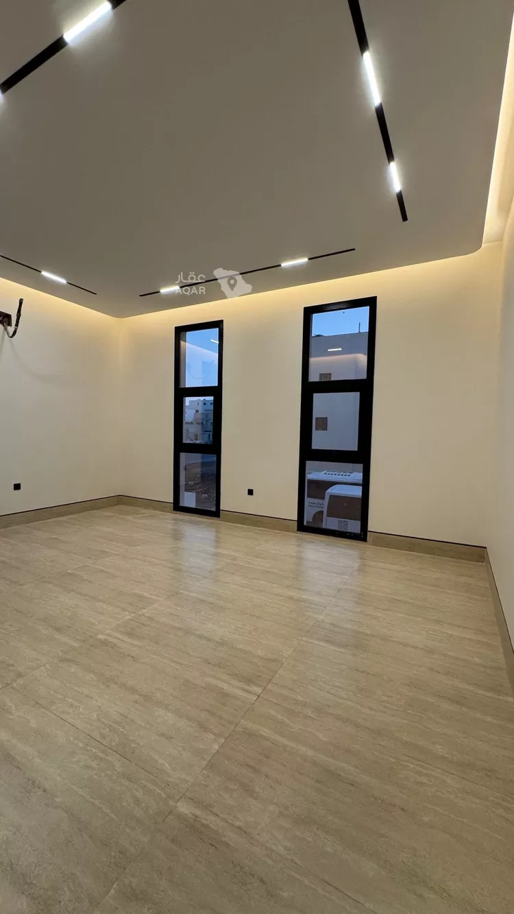 فيلا للبيع في شارع عبدالمنعم بن أبي المعمر, حي المهدية, مدينة الرياض, منطقة الرياض 5
