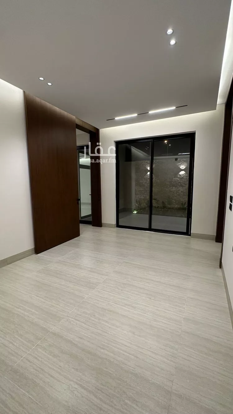 فيلا للبيع في شارع محمد بن عبدالرحمن ريس, حي المهدية, مدينة الرياض, منطقة الرياض صورة 5