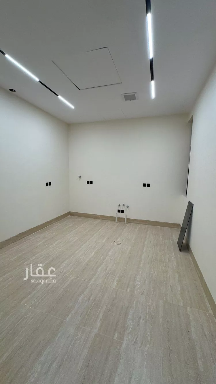 فيلا للبيع في شارع محمد بن ابي بكر القيم, حي المهدية, مدينة الرياض, منطقة الرياض صورة 3
