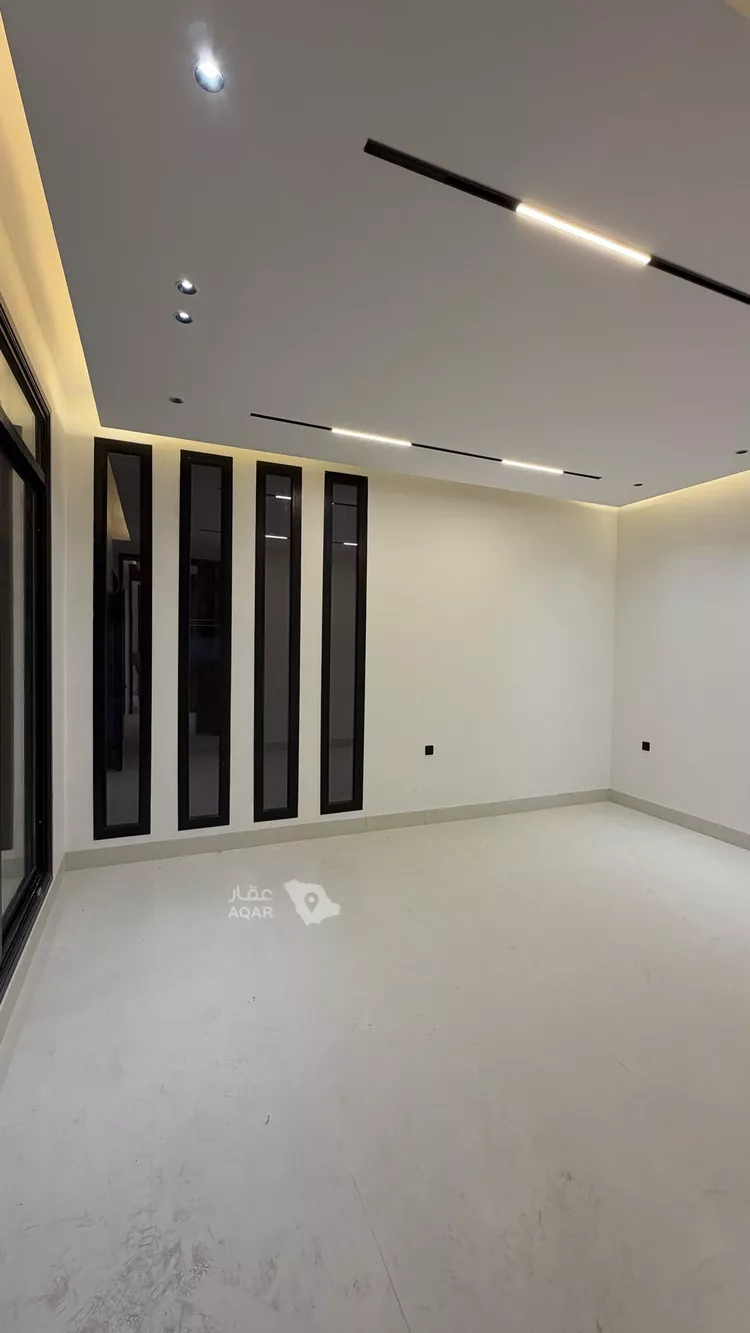 Villa for Sale in Riyadh Al Mahdiyah 3