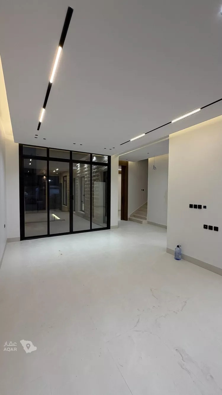 Villa for Sale in Riyadh Al Mahdiyah 5
