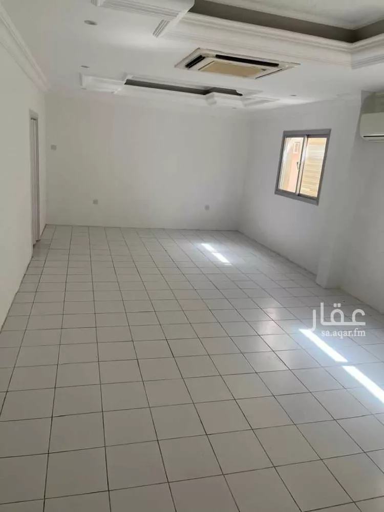 عمارة للبيع في شارع ثادق, حي الزهراء, مدينة الرياض, منطقة الرياض صورة 3