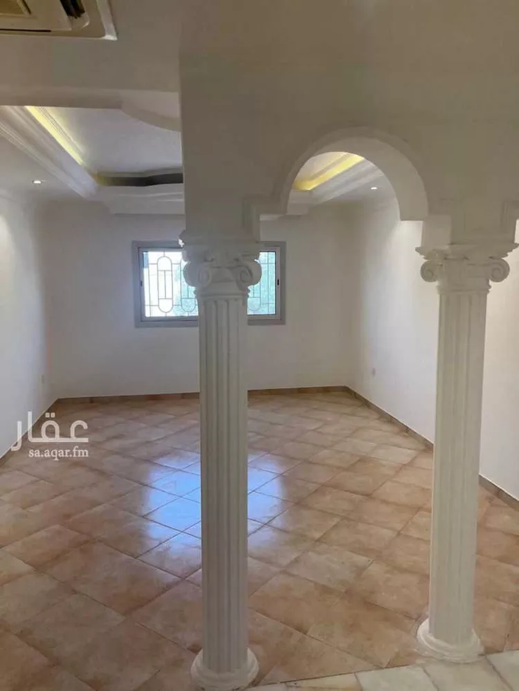 عمارة للبيع في شارع ثادق, حي الزهراء, مدينة الرياض, منطقة الرياض صورة 4