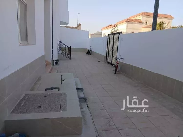 عمارة للبيع في شارع ابو مسعود الاصبهاني, حي وادي مهزور, مدينة المدينة المنورة, منطقة المدينة المنورة صورة 2