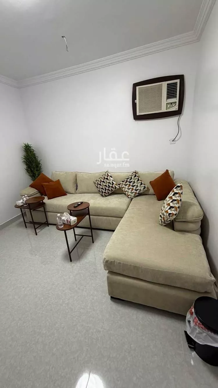 شقة للإيجار في شارع اسماعيل بن ابي اويس ، حي السامر ، جدة ، جدة صورة 4