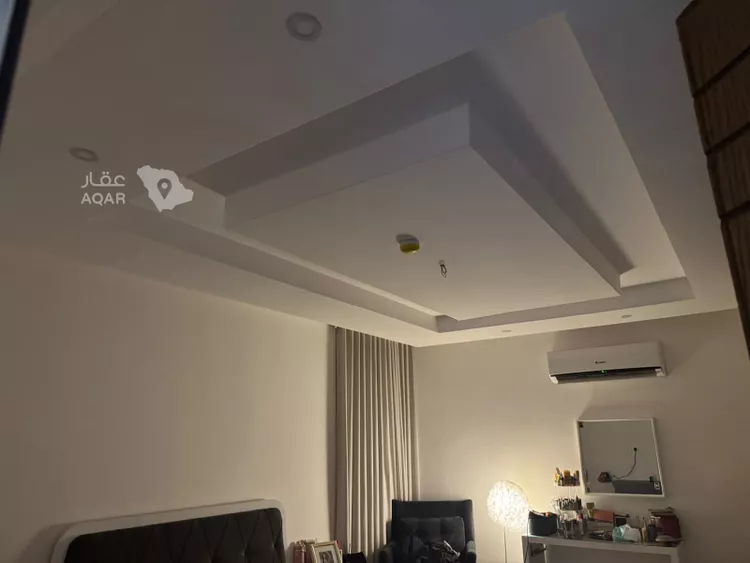شقة للبيع في شارع جبل شدقم, حي الحمراء, مدينة الخبر, المنطقة الشرقية 3
