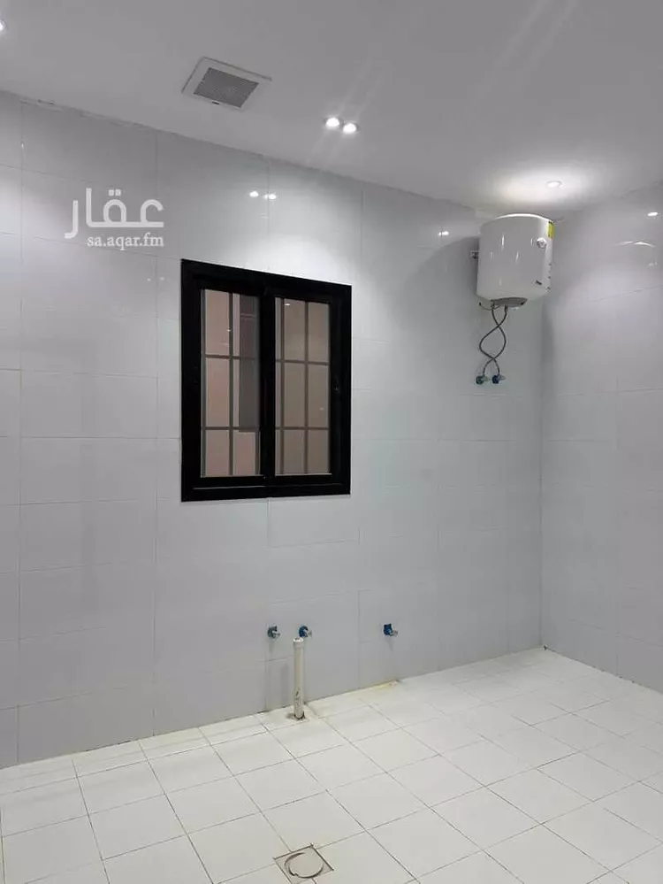 Floor for Rent in Riyadh Al Janadriyah صورة 2