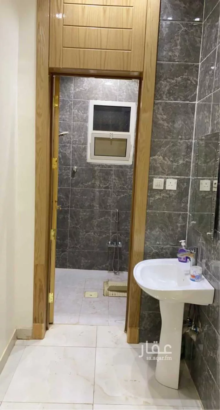 شقة للإيجار في شارع حسن سعيد المخرج, حي المعيزيلة, مدينة الرياض, منطقة الرياض صورة 4