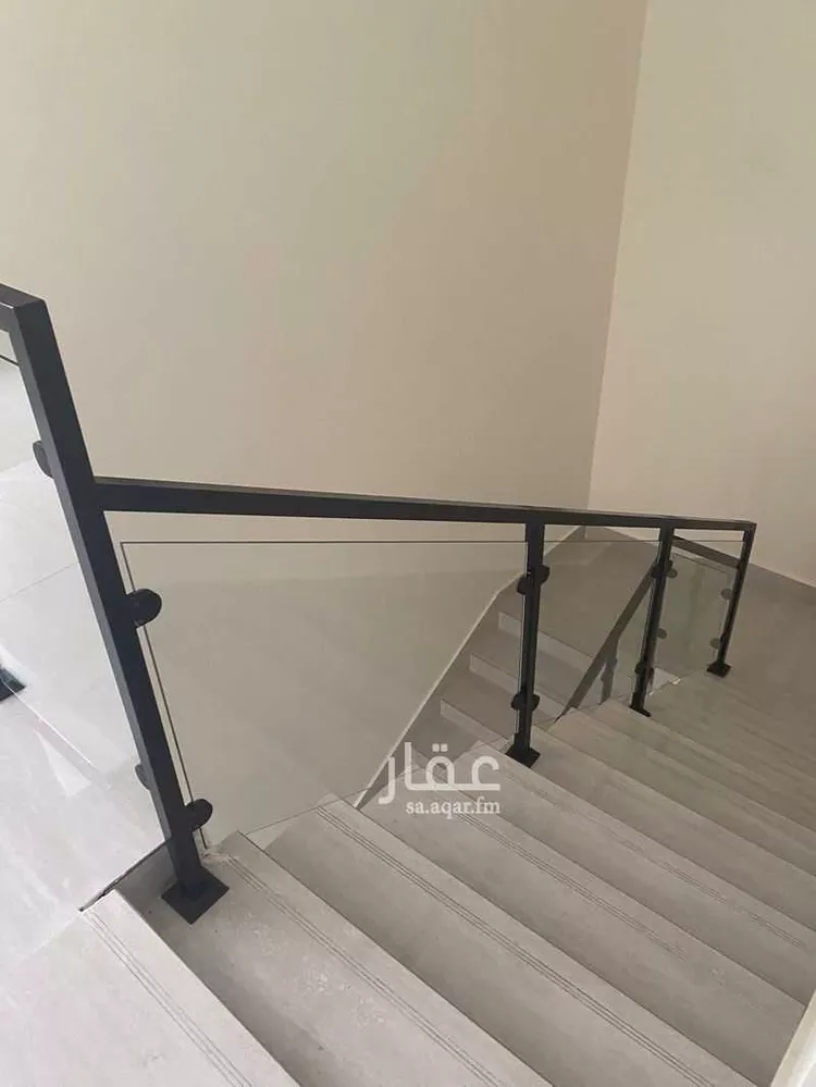 فيلا للبيع في شارع ابن ابي الحكيم, حي الحمراء الثاني, مدينة الاحساء, المنطقة الشرقية صورة 2