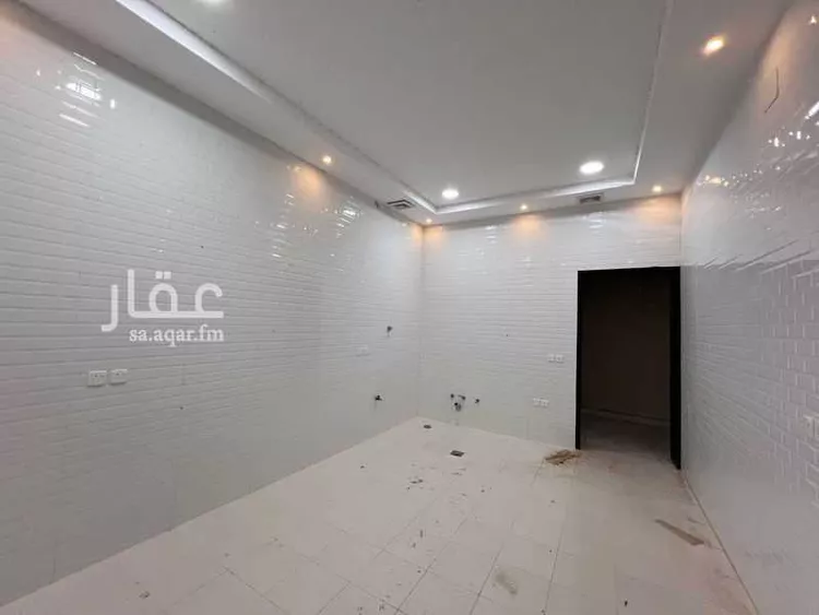 فيلا للإيجار في شارع الورود 56, حي الأخضر, مدينة بريدة, منطقة القصيم صورة 2
