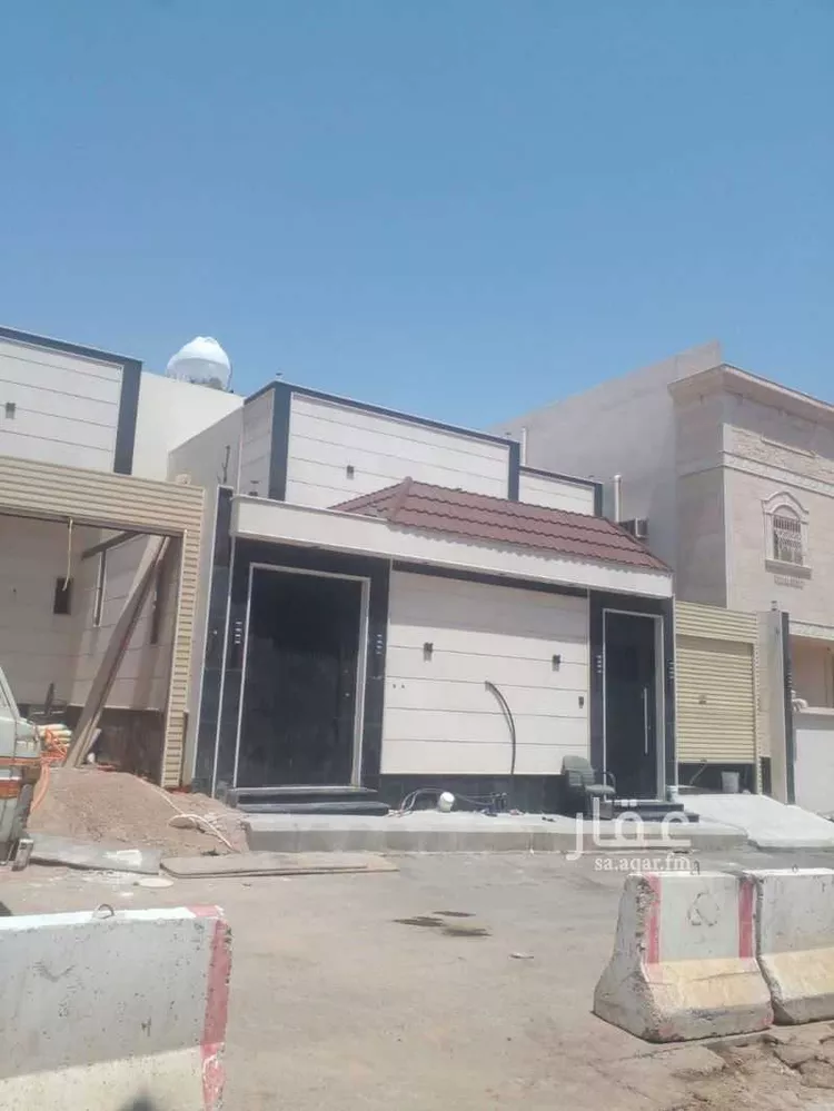 فيلا للبيع في شارع تميم ابن معبد, حي السلام, مدينة المدينه المنوره, منطقة المدينة المنورة