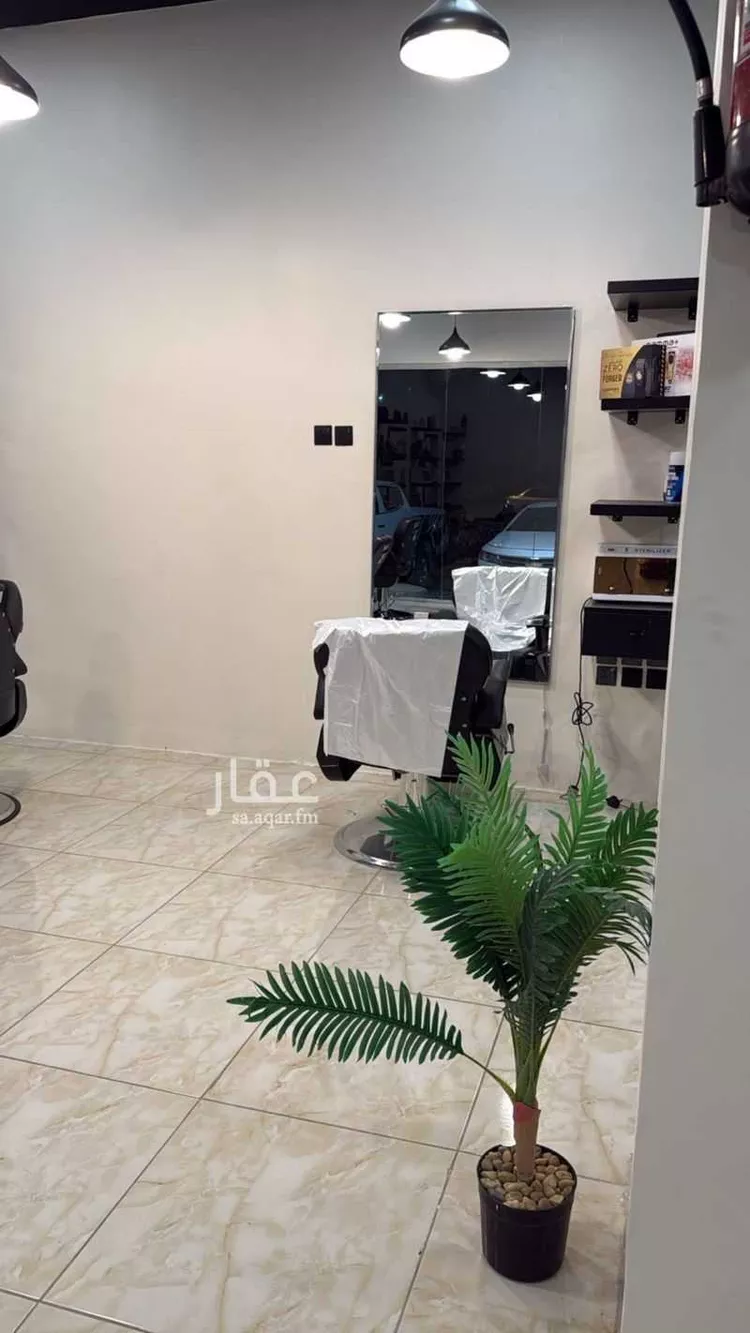 محل للإيجار في شارع خديجة بنت خويلد, حي طويق, مدينة الرياض, منطقة الرياض صورة 2