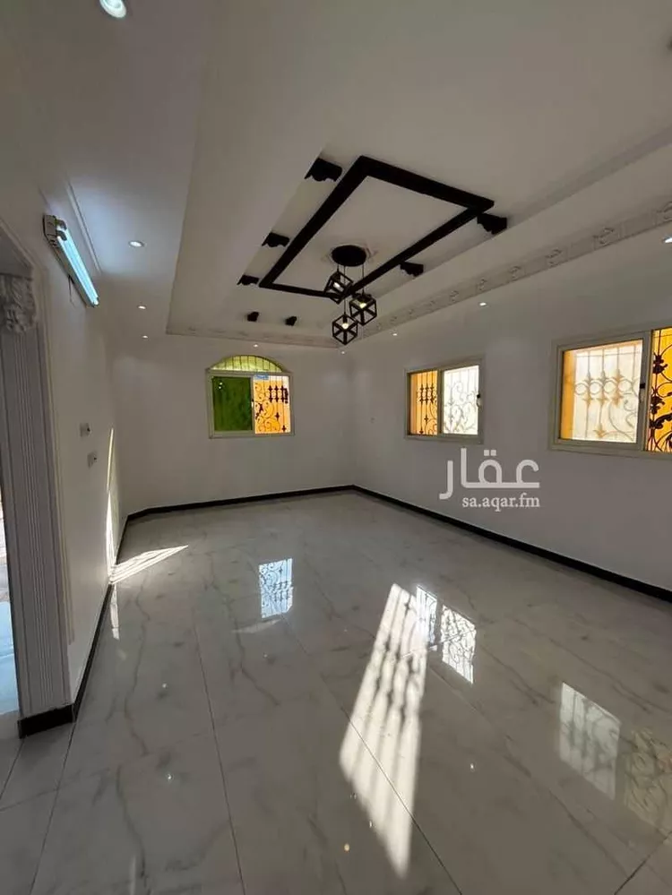 فيلا للبيع في شارع الوقف, حي ظهرة لبن, مدينة الرياض, منطقة الرياض 13