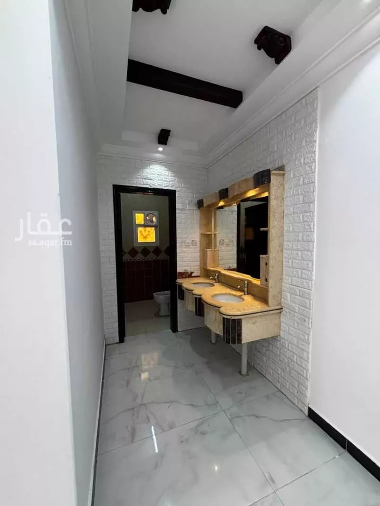 فيلا للبيع في شارع الوقف, حي ظهرة لبن, مدينة الرياض, منطقة الرياض 8
