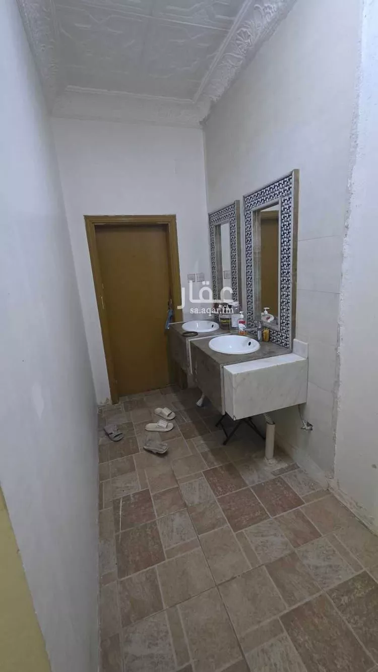 دور للبيع في شارع الديوانية, حي طويق, مدينة الرياض, منطقة الرياض