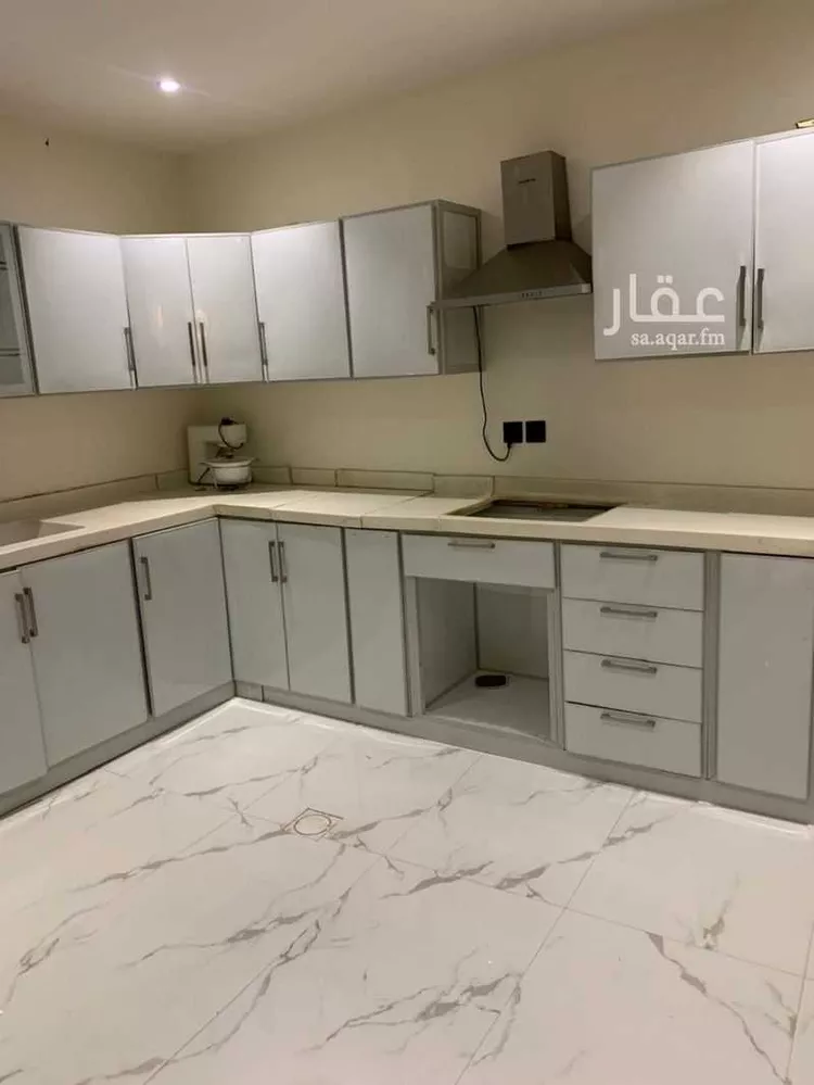 فيلا للإيجار في شارع  محمد ابن لادن, حي العوالي, مدينة الرياض, منطقة الرياض صورة 5