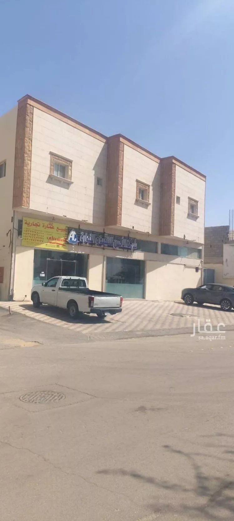 عمارة للبيع في شارع منصور الحازمي, حي المرقب, مدينة بريده, منطقة القصيم صورة 3