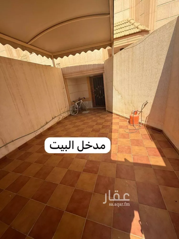 فيلا للبيع في حي النهضة, مدينة بريدة, منطقة القصيم صورة 3