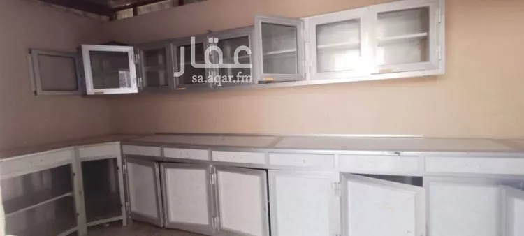 فيلا للبيع في شارع برهان الدين ابراهيم الفتة, حي الخليج, مدينة بريدة, منطقة القصيم صورة 3