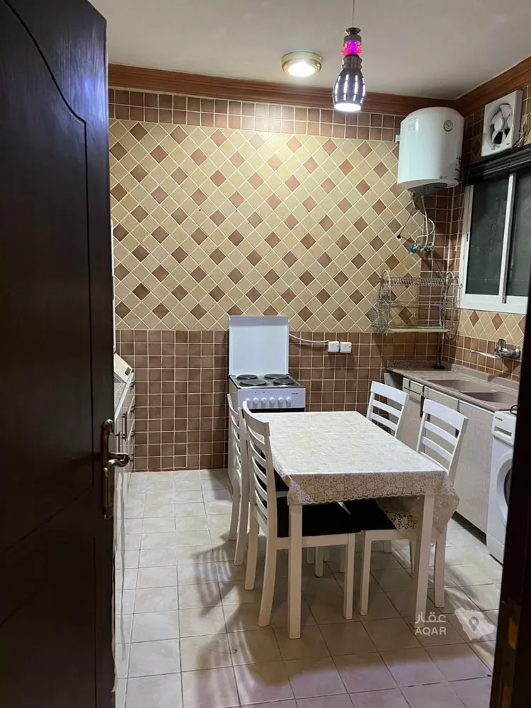 شقة للإيجار في شارع القريتين, حي غرناطة, مدينة الرياض, منطقة الرياض 4