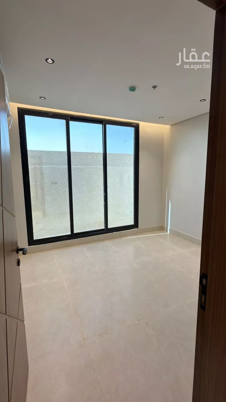شقة للبيع في شارع عبدالرحمن ابن عوف, حي الشعلة, مدينة الدمام, المنطقة الشرقية صورة 2