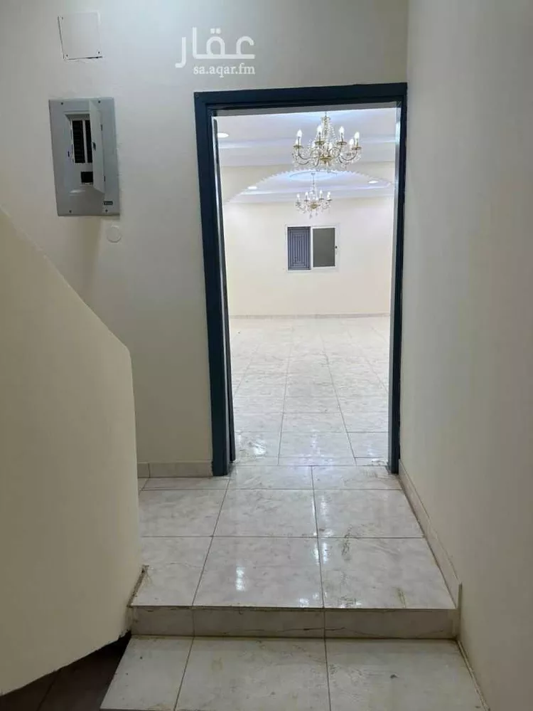فيلا للبيع في شارع العوادي, حي الزهرة, مدينة الرياض, منطقة الرياض صورة 2