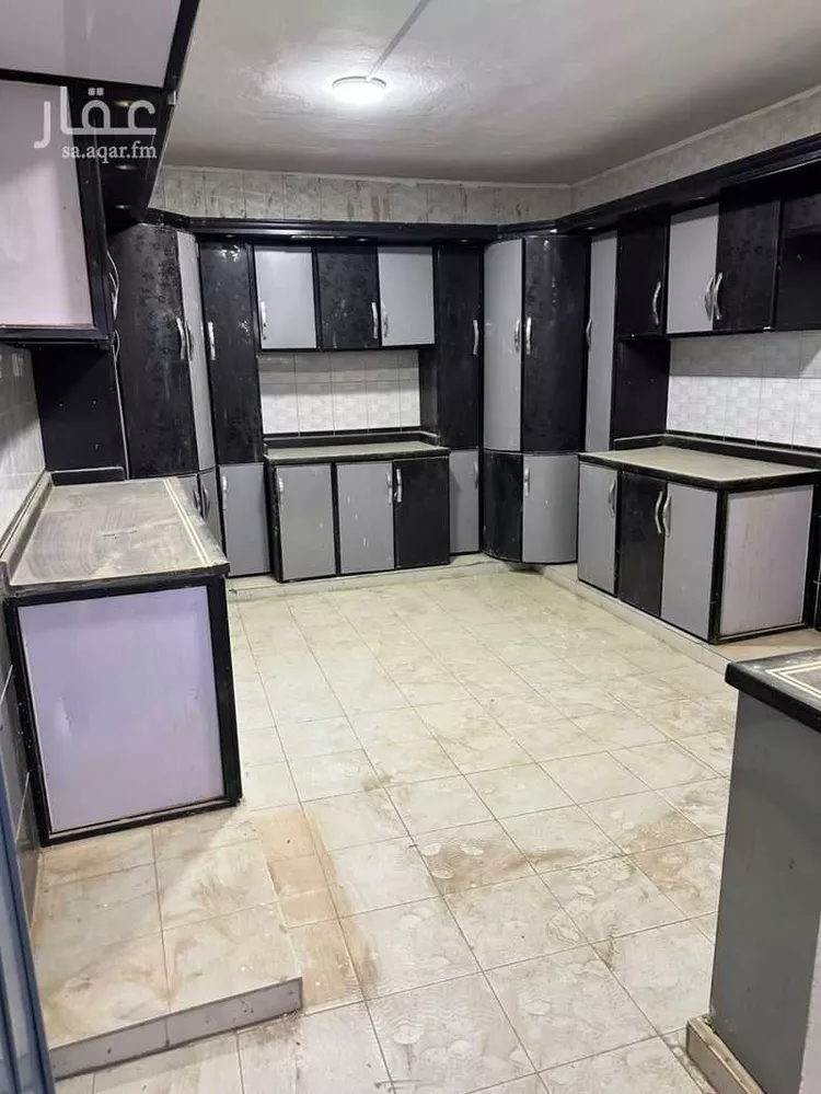 فيلا للبيع في شارع العوادي, حي الزهرة, مدينة الرياض, منطقة الرياض صورة 4