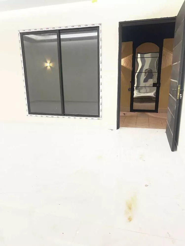 Villa for Sale in Riyadh Ad Dar Al Baida صورة 3