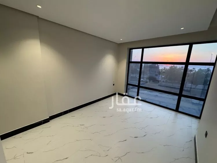 شقة للبيع في شارع الملك عبد الله بن عبدالعزيز, حي الشاطئ الغربي, مدينة الدمام, المنطقة الشرقية